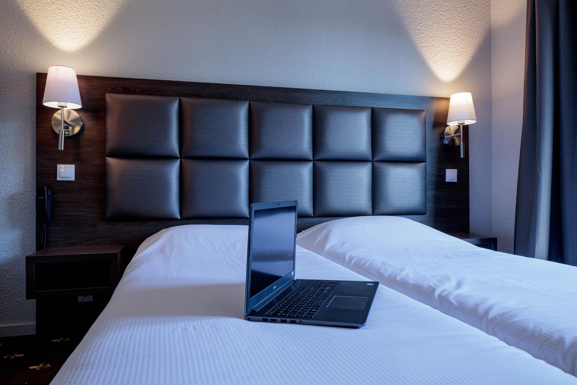 Logis Hotel Noemys Morgon Villie Morgon Bagian luar foto